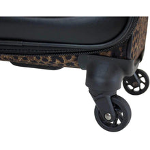 Load image into Gallery viewer, American Flyer Animal Print 5-Piece Spinner Luggage Set - Wheels
