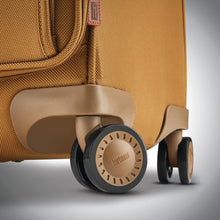 Load image into Gallery viewer, Hartmann Ratio Classic Deluxe 2 Global Carry On Spinner - wheels
