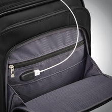 Load image into Gallery viewer, Samsonite Insignis Carry On Expandable Spinner - usb port
