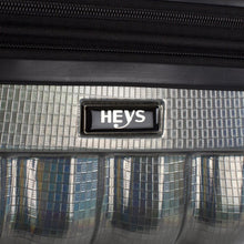 Load image into Gallery viewer, Heys ASTRO 30&quot; Expandable Spinner - Heys Logo
