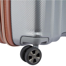 Load image into Gallery viewer, Delsey St. Tropez 21&quot; Carry On Expandable Spinner - wheels
