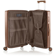 Load image into Gallery viewer, Heys Earth Tones 26&quot; Expandable Spinner - Interior
